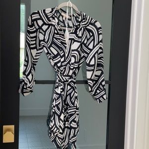 Banana Republic 00P Black print dress
